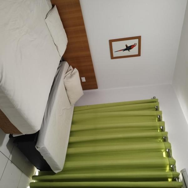 Gold dolphin grand hotel Flet com 1quarto independente,cozinha e sala integrada Para 5 Adultos é 1crianca até 6 anos - Foto 2
