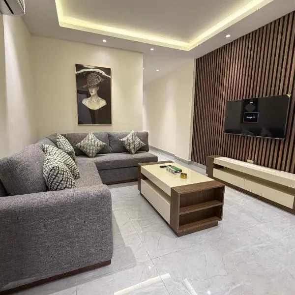 006 JRE apartment with stunning boulevard veiw, Hotel in Amman