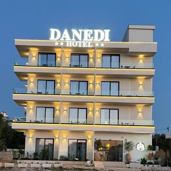 Hotel Danedi, מלון בקסאמיל