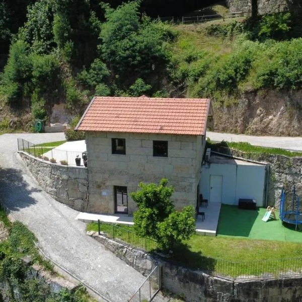 Teixeira Home - Gerês, hótel í Geres