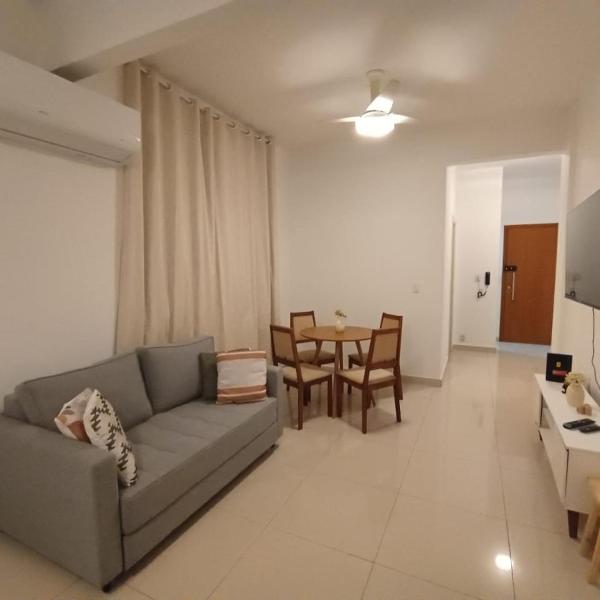 Apto econômico com Ar a 1 quadra da praia de Copacabana - Foto 3