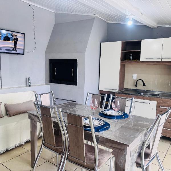 Casa de Fundos com 2 QuartosWi-fi e Estacionamento - Foto 4