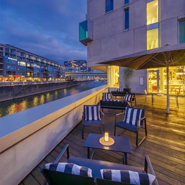 art'otel cologne, hotel v Kolíne