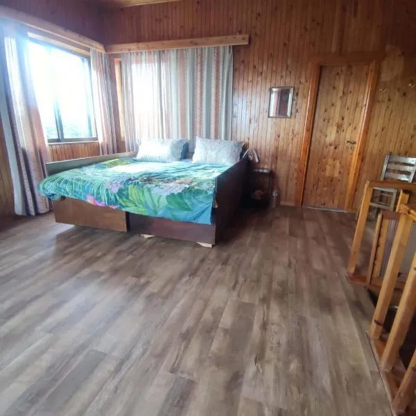 Rising Sun Guesthouse – hotel w mieście Mesokhória