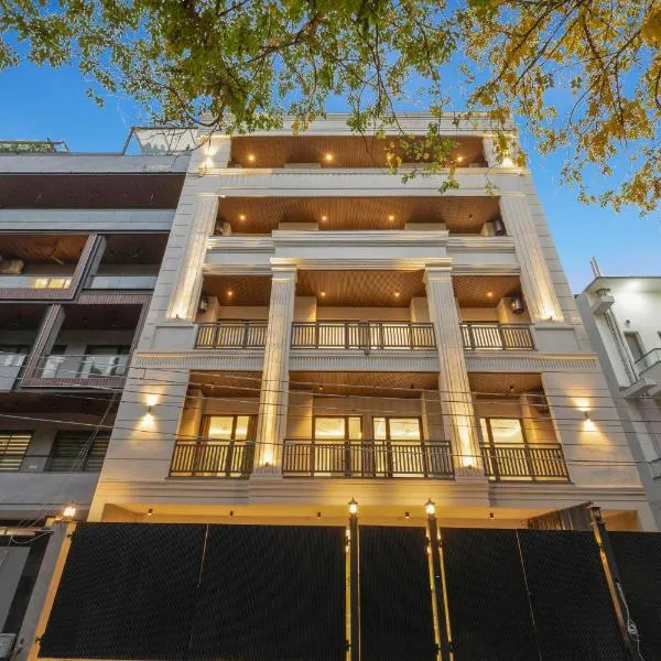 Alaya Stays Luxora Suites, Golf Course Rd near galleria, Hotel in Gurgaon