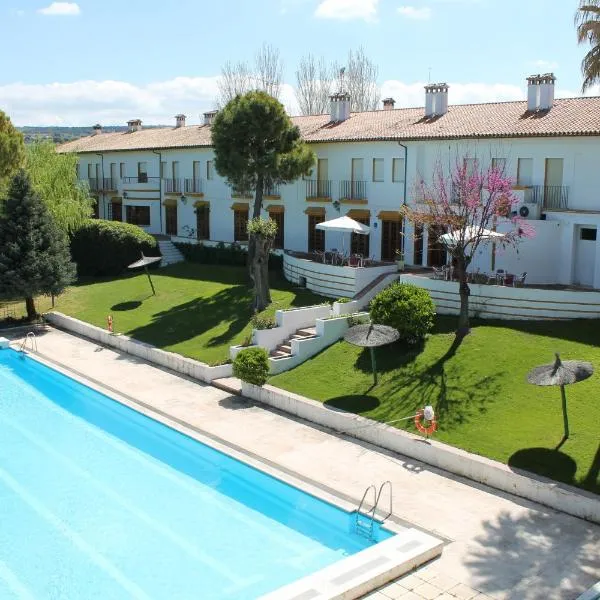 Hotel Tugasa El Almendral, hotell i Alcalá del Valle