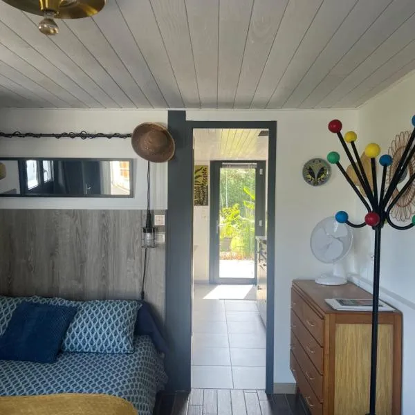 Gîte PAPYRUS, hotel in Sainte-Eulalie-en-Born