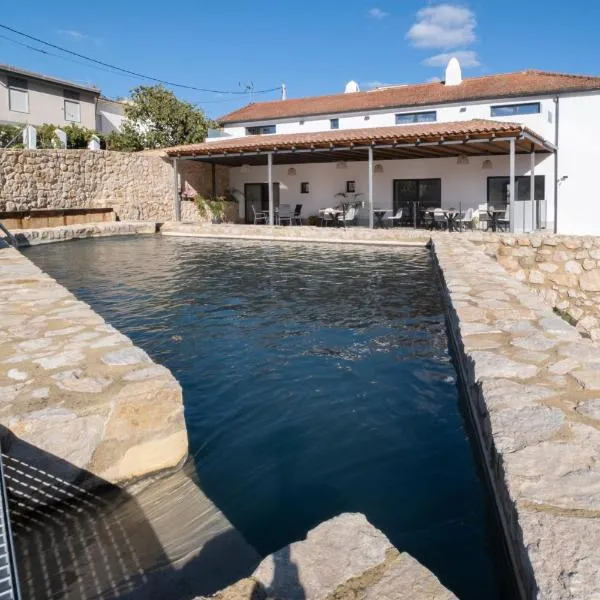 Viesnīca EL BATAN Hotel & Spa pilsētā Castillo de Locubín
