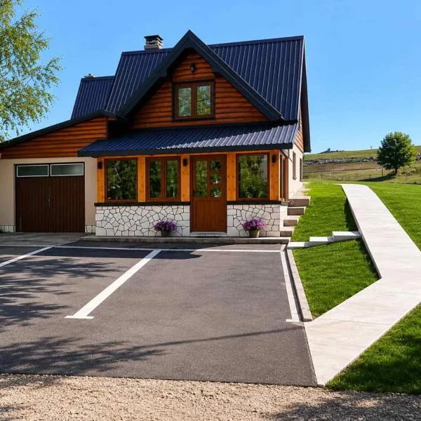 Bungalows Ivan, hotel in Žabljak