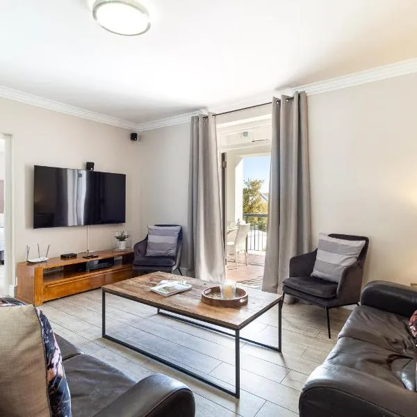 Winelands Golf Lodges 24, Hotel in Stellenbosch