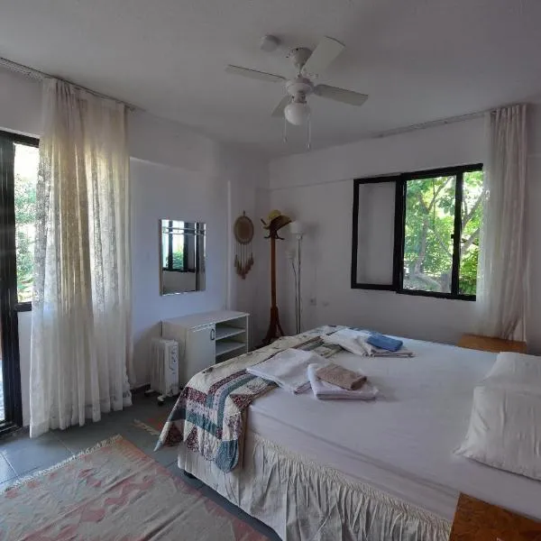 Mimas Garden Apartments، فندق في قرابورون