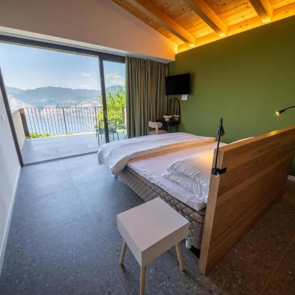 Ca del Tocio Restaurant and rooms with breakfast and lake view、マルチェージネのホテル