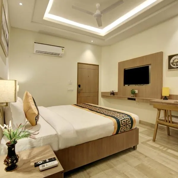Hotel King Plaza, Hotel in Jaswantnagar