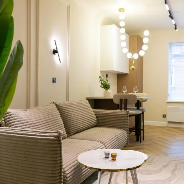 Dandelion Apartments Krasotāju, khách sạn ở Rīga