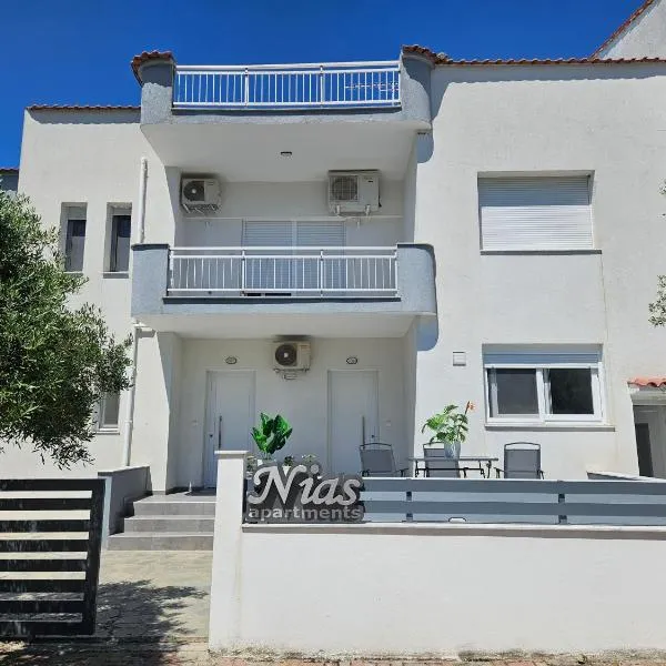 Nias Apartments No 104, hotel v destinaci Keramotí