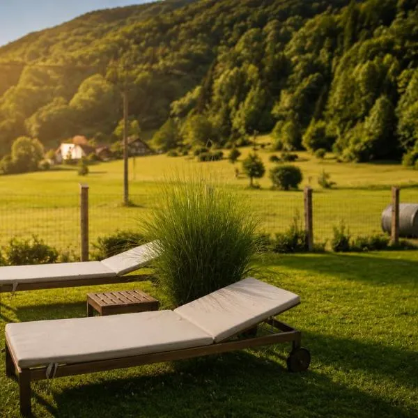 Rooms Jagoda I Cozy Alpine Stay Near Bled, hotel u gradu Blejska Dobrava