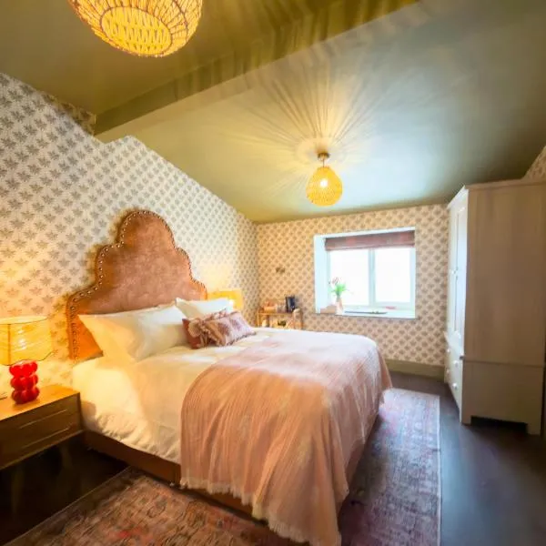 The Rooms at The Fox, hotel en Dún Luáin