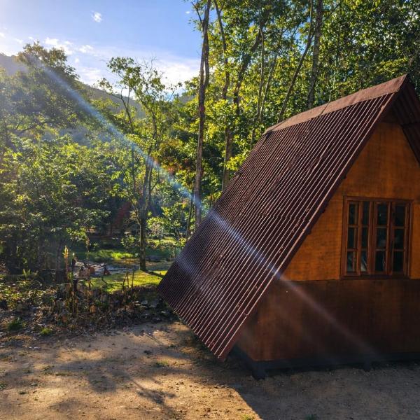 Chalés beira rio ArtCafé Camping