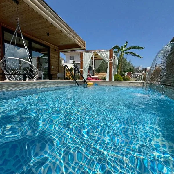 The Pool Pushi Park, hotel in Ksamil
