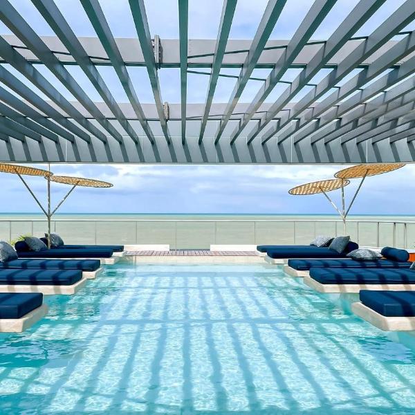 Aquamaris Studio Deluxe II - By Almare