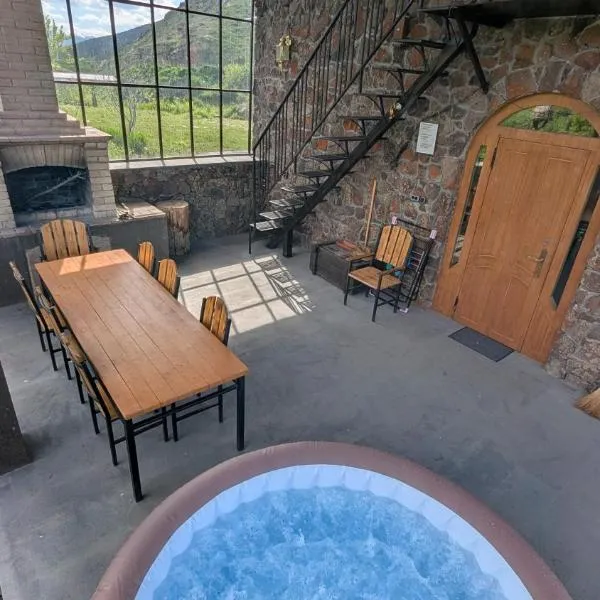River Home, hotel in Kʼaghsi