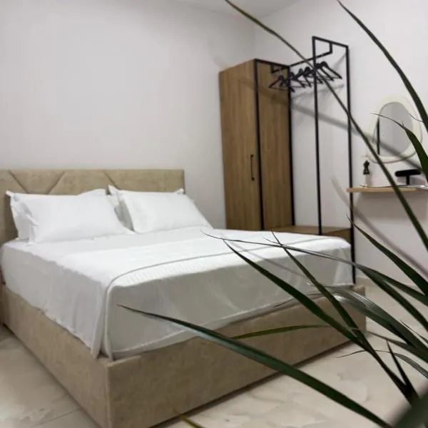 El Mar Apartment، فندق في دوريس