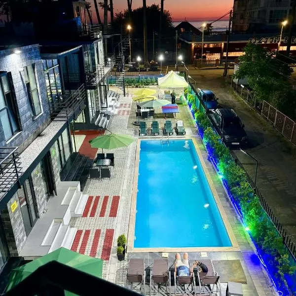 Blue Horizon Apartments, hotell sihtkohas Ureki