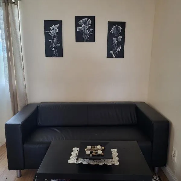 Guest house, hotel in Tujunga