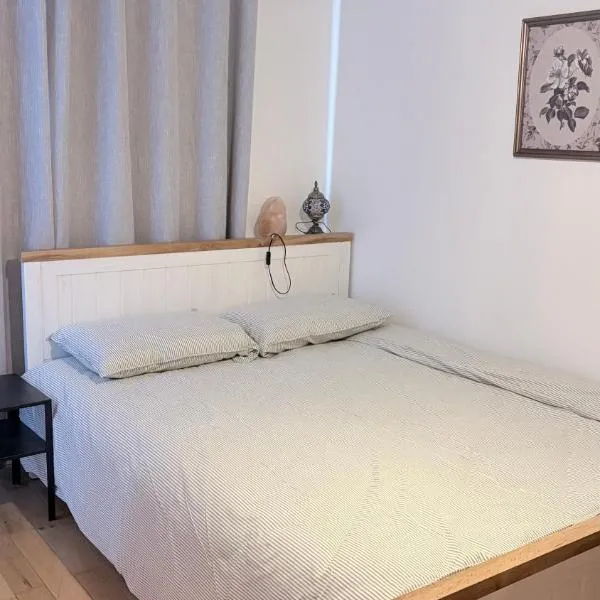 Double en-suite, hotel en Glin