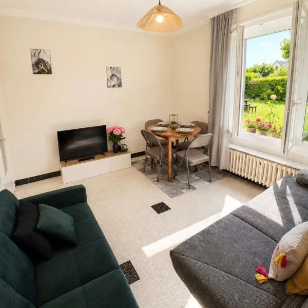 Deux pièces cosy au coeur d'un jardin fleuri, viešbutis mieste Bois-dʼArcy