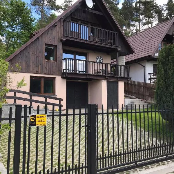 Kretowiny - domek REDA, hótel í Kretowiny