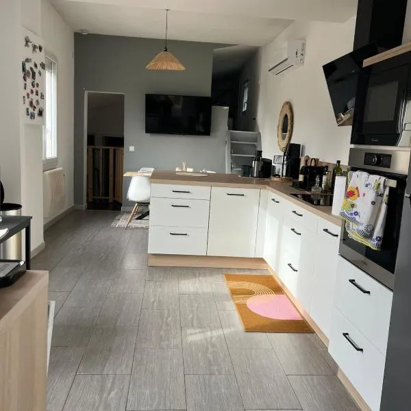 Maison Cosy 62m2 avec Spa et Terrasse - Proche Orly & Paris - Climatisé, hotel v destinácii Champlan