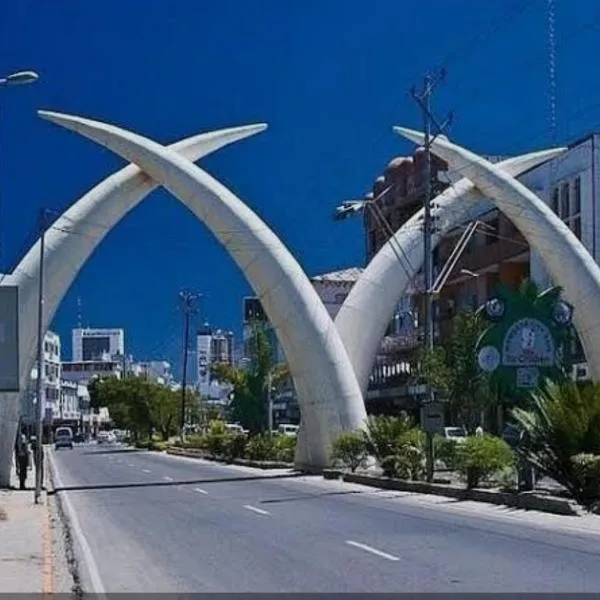Azuri residence homestay, hotel in Mombasa