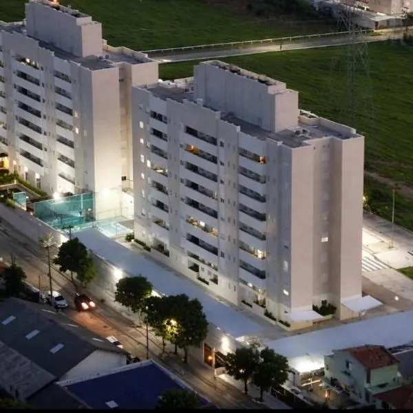 Quarto em apartamento zona sul de São José dos Campos SP, hotel in São José dos Campos
