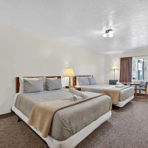 Eagle Motel Suite 108 โรงแรมในมานิทูสปริงส์