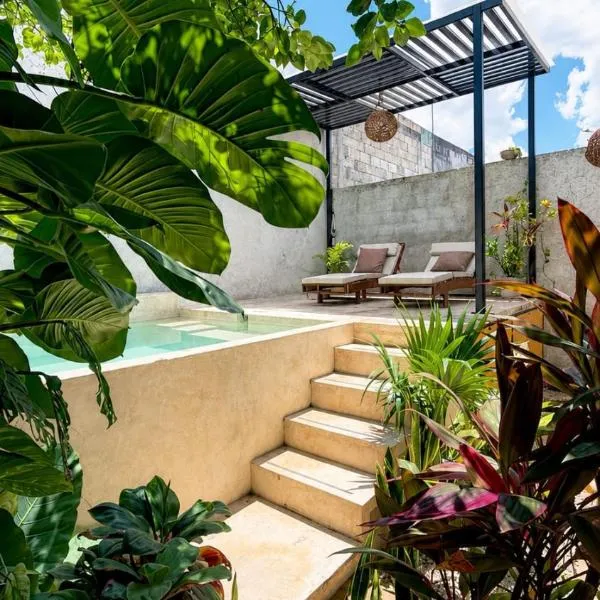 Private House with Pool, 2 Bedrooms, Parking & 2 Free Bikes, hótel í Valladolid