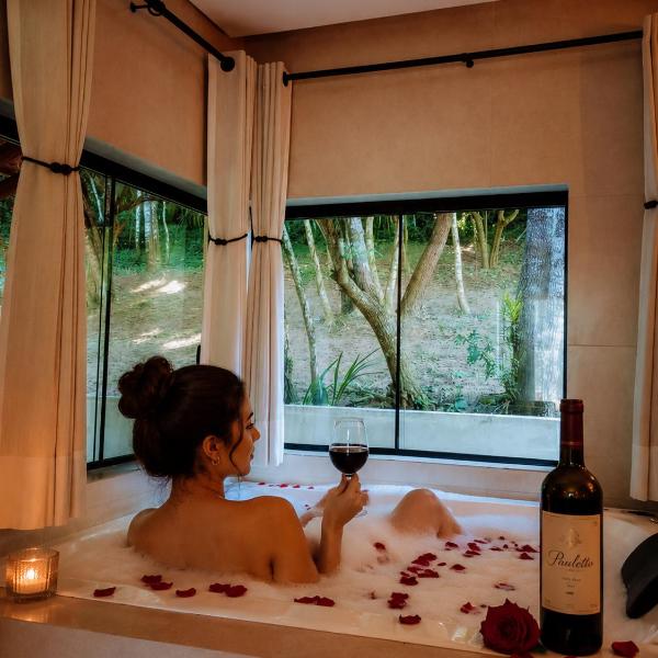 Cabana Allegra Privativa com Hidromassagem Cozinha Churrasqueira e Decoração - Sitio Pauletto