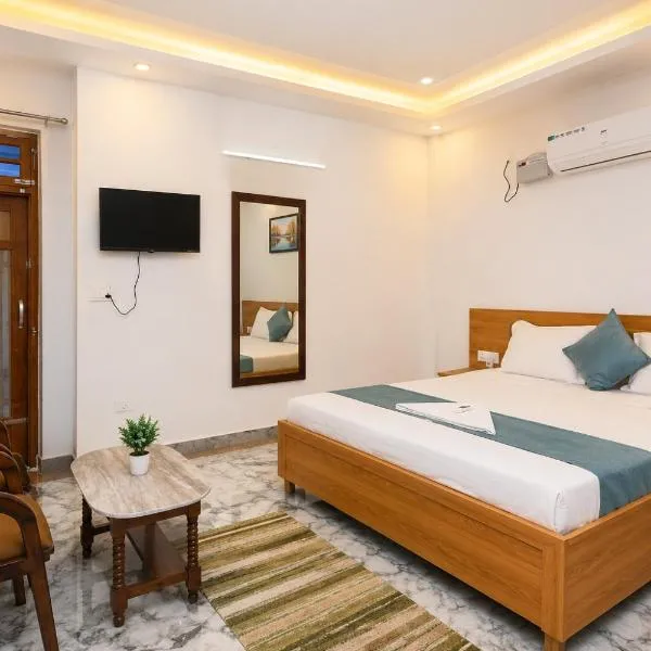 Amrit Prabha Kunj Best Cozy Rooms, hotel em Ayodhya