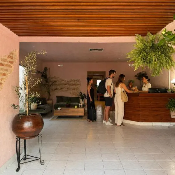 Hostal Punto Americana, hotel i Guadalajara