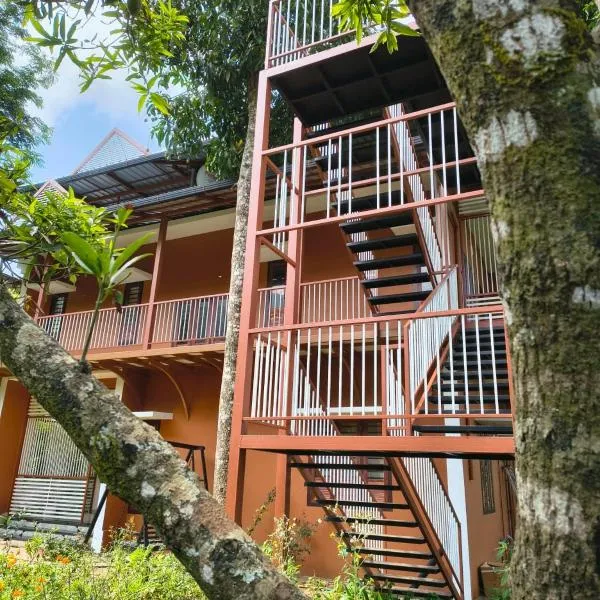 VARIYATH HOMESTAY THIRUNELLi, מלון בThirunelli