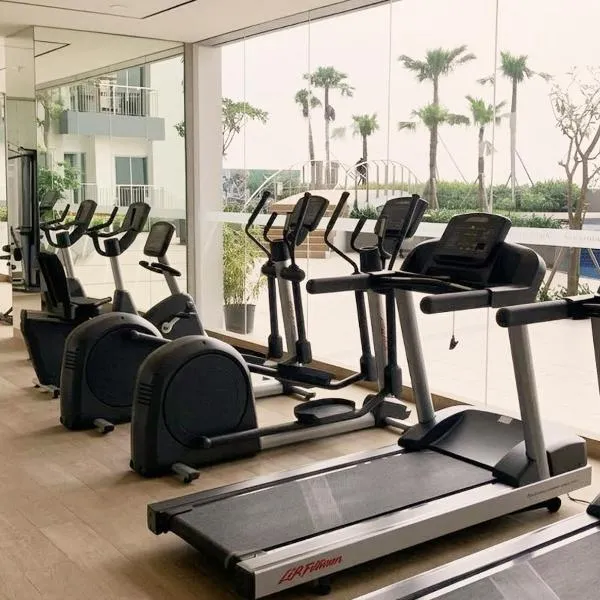 Luxury Anderson Apartment Pakuwon Mall by The Azzalea l High Floor l 1BR suite, hotel din Surabaya