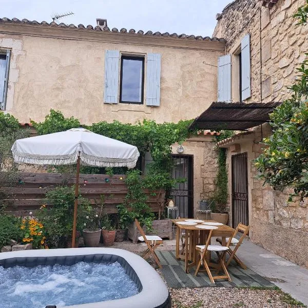 Un air de vignes, au centre de Maussane, jaccuzzi en sup, hotel v destinácii Maussane les Alpilles