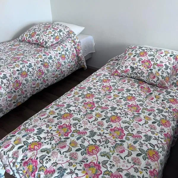 One room, kitchen, Balcony, hotel v destinaci Espoo