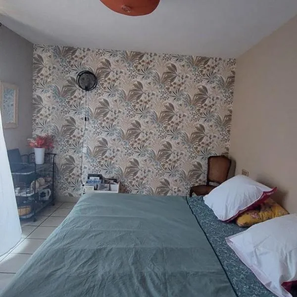 ROMELLA's ROOM, hotel v destinácii Saint-Projet