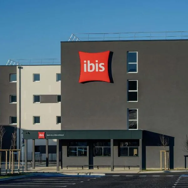 ibis Saint Paul Trois Chateaux, hotel em Saint-Paul-Trois-Châteaux