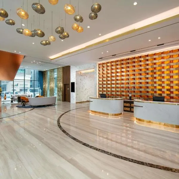 हनोई में, होटल Mövenpick Living West Hanoi
