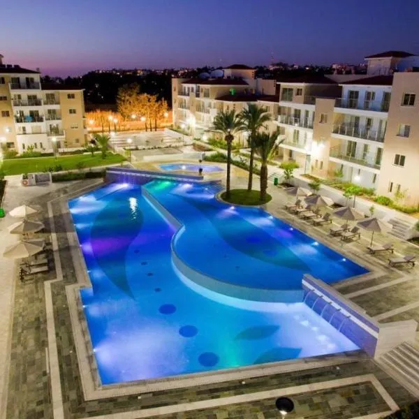 Paphos City में, होटल Ely apartment 3 swimming pools, luxury complex in Paphos