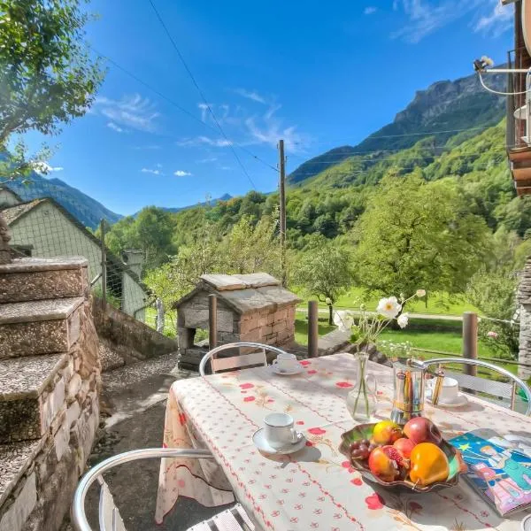 Ca Contina in Val Verzasca - Happy Rentals, hotell i Frasco
