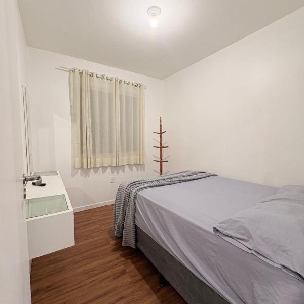 Apê aconchegante e climatizado - Villa Kennidy - Foto 2