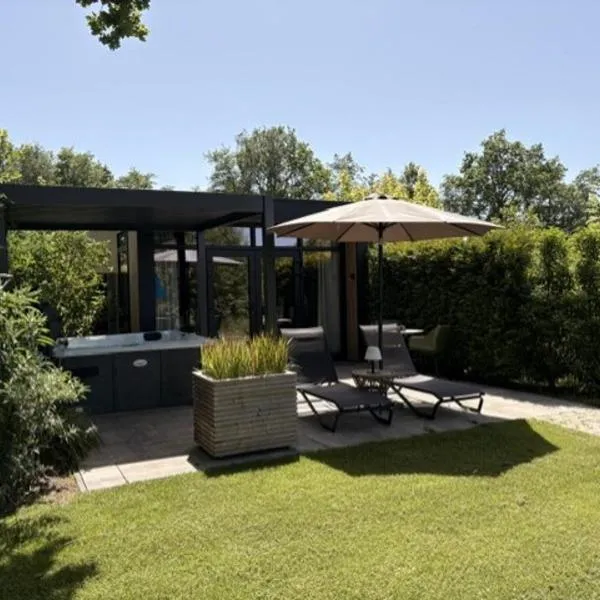 Wellnesslodge Specht, hotel v mestu Dalerveen